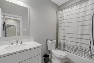 8311 Brecha Ln, Houston, TX 77055 - Photo 13
