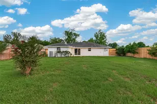 10966 Shadow Wood Dr, Houston, TX 77043 - Photo 31
