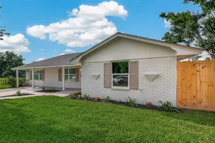 10966 Shadow Wood Dr, Houston, TX 77043 - Photo 3