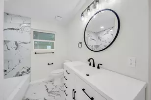 5025 De Milo Dr, Houston, TX 77092 - Photo 13