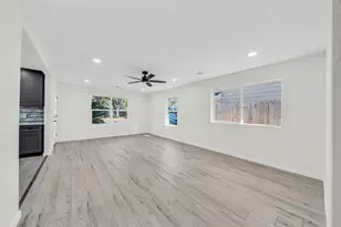 5025 De Milo Dr, Houston, TX 77092 - Photo 7