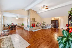 13418 Cricket Wood Cir, Houston, TX 77082 - Photo 7