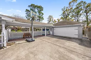 4819 Chantilly Ln, Houston, TX 77092 - Photo 31