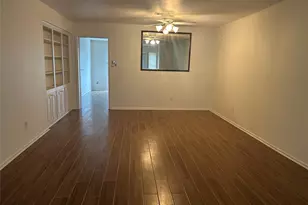 13190 Trail Hollow Dr, Houston, TX 77079 - Photo 5