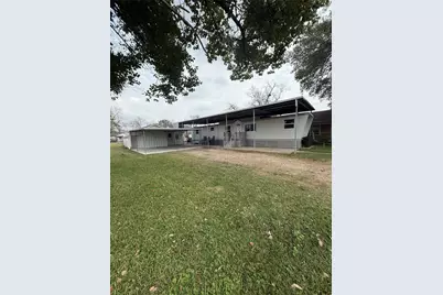 310 E Jack Avenue, Baytown, TX 77520 - Photo 15