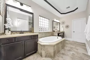 9815 Patricia Haven Ln, Humble, TX 77396 - Photo 29