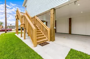 3211 Avenue K, Galveston, TX 77550 - Photo 33