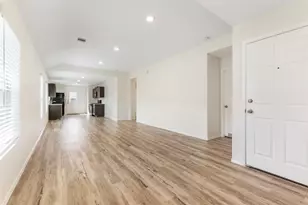 8635 Wooster Trails Dr, Baytown, TX 77521 - Photo 7
