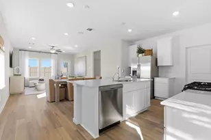 9119 Serene Hvn Dr, Iowa Colony, TX 77583 - Photo 3