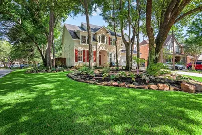 150 W Sundance Circle, The Woodlands, TX 77382 - Photo 3
