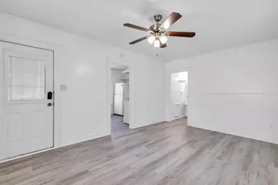 1133 W Clay Street #C, Houston, TX 77019 - Photo 7