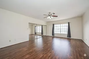 338 Wilcrest Dr, Houston, TX 77042 - Photo 9