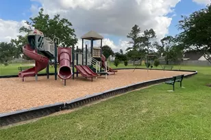 9718 Trailing Moss Ct, Houston, TX 77064 - Photo 37