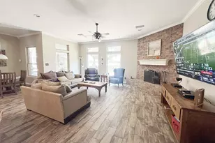 814 Sunset Trail, Angleton, TX 77515 - Photo 5