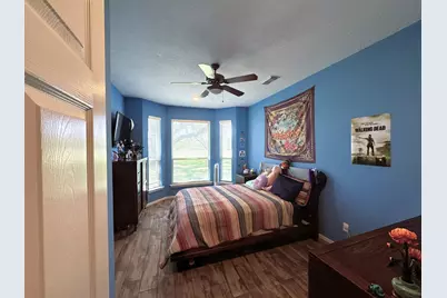 814 Sunset Trail, Angleton, TX 77515 - Photo 11