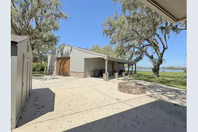 814 Sunset Trail, Angleton, TX 77515 - Photo 17