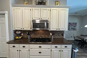 814 Sunset Trail, Angleton, TX 77515 - Photo 5