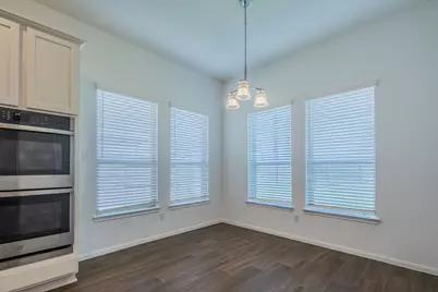 11903 Oakwood Dr, Mont Belvieu, TX 77535 - Photo 13