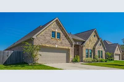 11903 Oakwood Dr, Mont Belvieu, TX 77535 - Photo 3