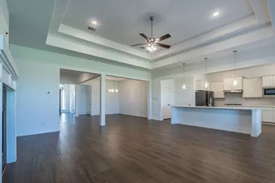 11903 Oakwood Dr, Mont Belvieu, TX 77535 - Photo 7