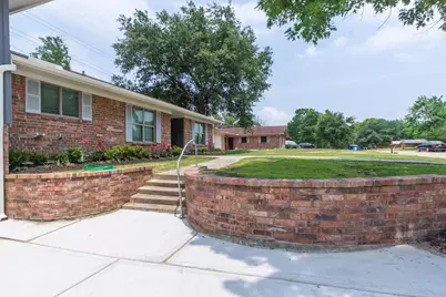 606 Scenic Drive, Baytown, TX 77521 - Photo 3