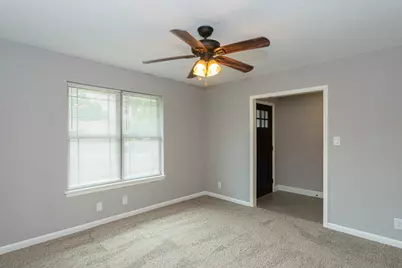 606 Scenic Drive, Baytown, TX 77521 - Photo 7