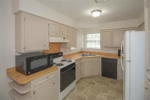 320 Bridgeview Dr, Onalaska, TX 77360 - Photo 13