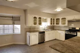 8531 Hiawatha Dr, Houston, TX 77036 - Photo 7