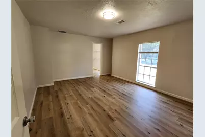 8531 Hiawatha Drive, Houston, TX 77036 - Photo 9