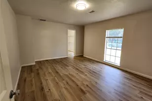 8531 Hiawatha Dr, Houston, TX 77036 - Photo 9