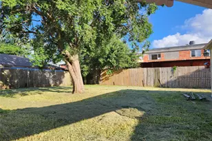 8531 Hiawatha Dr, Houston, TX 77036 - Photo 23