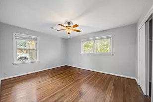 5606 Warm Springs Rd, Houston, TX 77035 - Photo 23