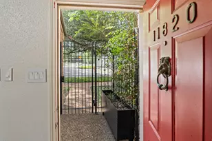 11820 Barryknoll Ln, Houston, TX 77024 - Photo 5
