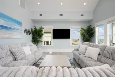 2425 Audubon Avenue, Gilchrist, TX 77617 - Photo 13