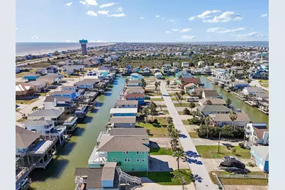 22105 Zapata Drive, Galveston, TX 77554 - Photo 49