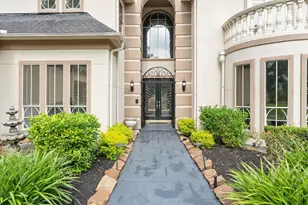 1830 Forest Gate Cir, Sugar Land, TX 77479 - Photo 7