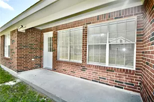 2020 Ward St, Rosenberg, TX 77471 - Photo 17