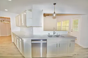 2020 Ward St, Rosenberg, TX 77471 - Photo 7