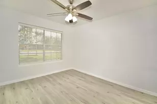 2020 Ward St, Rosenberg, TX 77471 - Photo 15