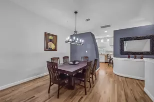 8715 Meadowcroft Dr, Houston, TX 77063 - Photo 9