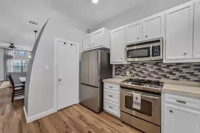 8715 Meadowcroft Drive #1102, Houston, TX 77063 - Photo 13