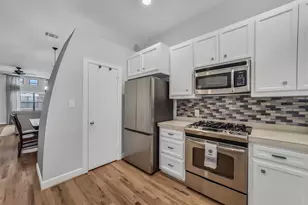 8715 Meadowcroft Dr, Houston, TX 77063 - Photo 13