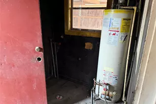 7952 Cinderella St, Houston, TX 77028 - Photo 9