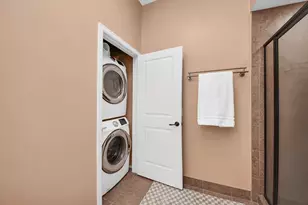 2203 Dorrington St, Houston, TX 77030 - Photo 13