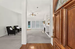 2011 Wickersham Dr, Huntsville, TX 77340 - Photo 3