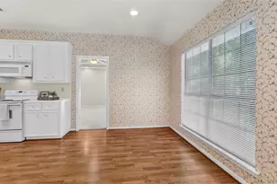 2011 Wickersham Dr, Huntsville, TX 77340 - Photo 9