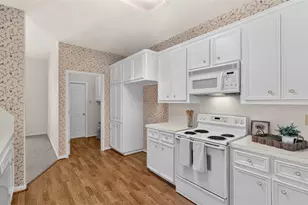 2011 Wickersham Dr, Huntsville, TX 77340 - Photo 9