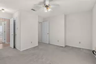 2011 Wickersham Dr, Huntsville, TX 77340 - Photo 11