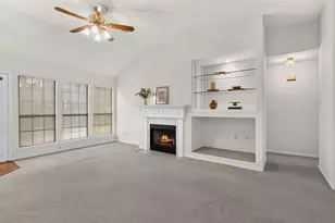2011 Wickersham Dr, Huntsville, TX 77340 - Photo 5