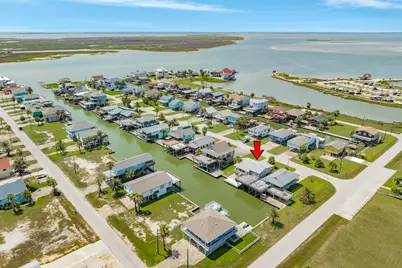 207 Galleon, Freeport, TX 77541 - Photo 11